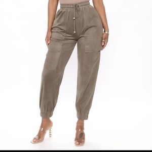 NEW Jameela Sueded Jogger - Olive S